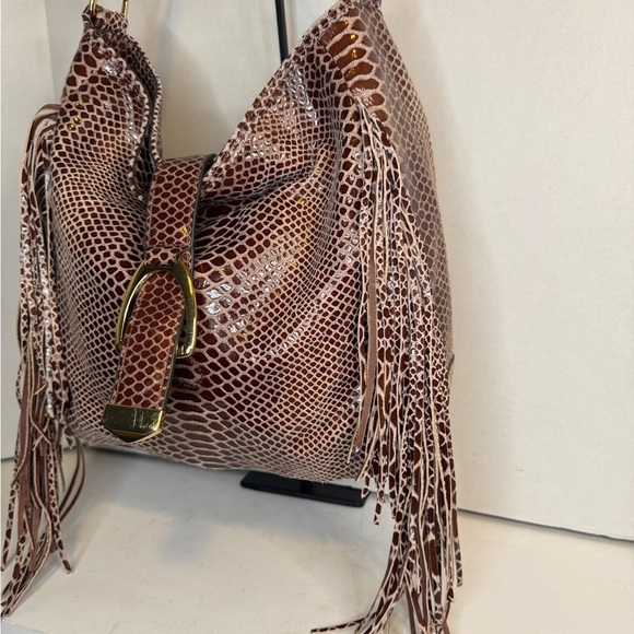 G.I.L.I.Snake Fringe Stirrup Shoulder Red/Brown Patent Suede Bag. - Picture 4 of 14